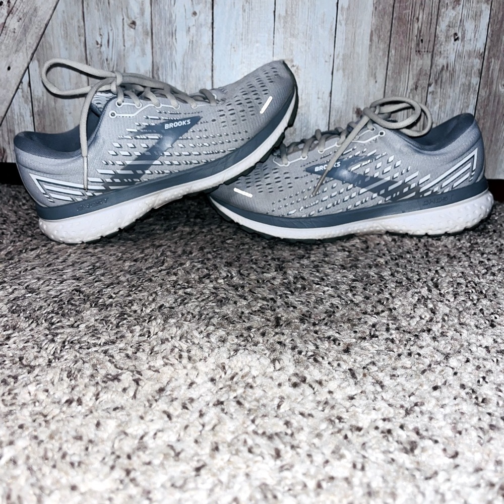Brooks Ghost shoes